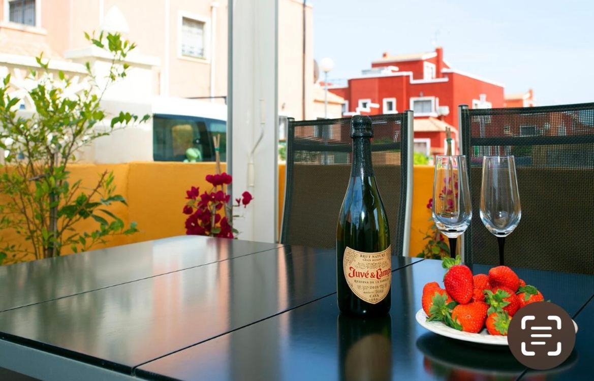 Bungalow La Herrada Лос Монтесинос Екстериор снимка