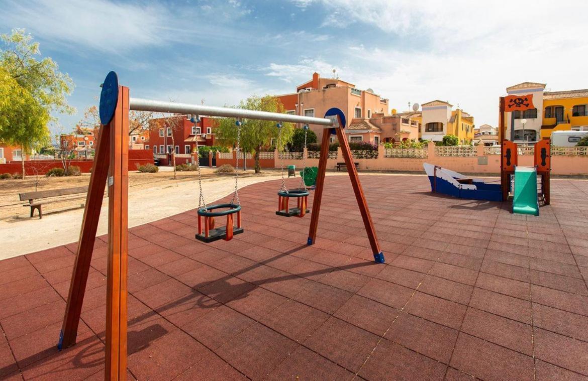 Bungalow La Herrada Лос Монтесинос Екстериор снимка